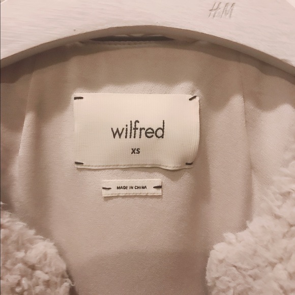 Aritzia Wilfred ‘Chatou’ Sherpa vest in ivory - Picture 4 of 5